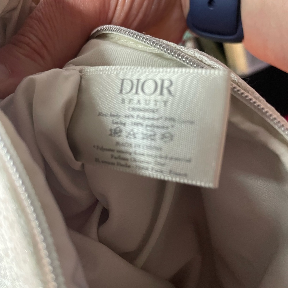 NIB Dior Beauty Silver Shimmer Cosmetic Pouch Bag Velvet Dustbag Star Charm - Picture 5 of 11